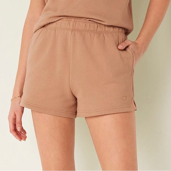 Brand new pink campus short sleeve tee and matching foldover shorts - Picture 5 of 5